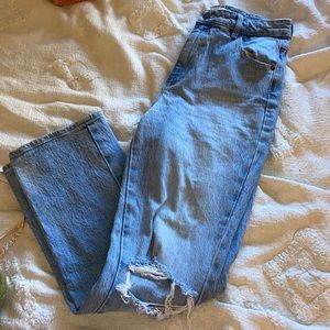 Rollas ripped knee straight jeans